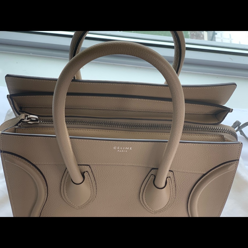 Celine - Picture 3 of 7